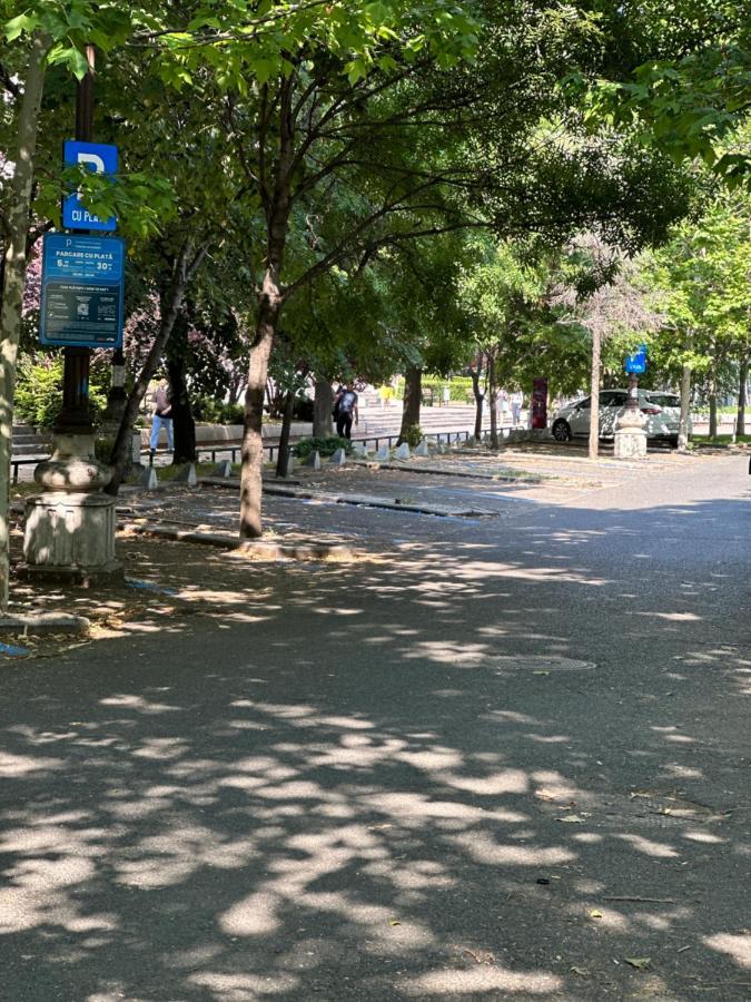 Unirii Lake Tribunal Βουκουρέστι Εξωτερικό φωτογραφία